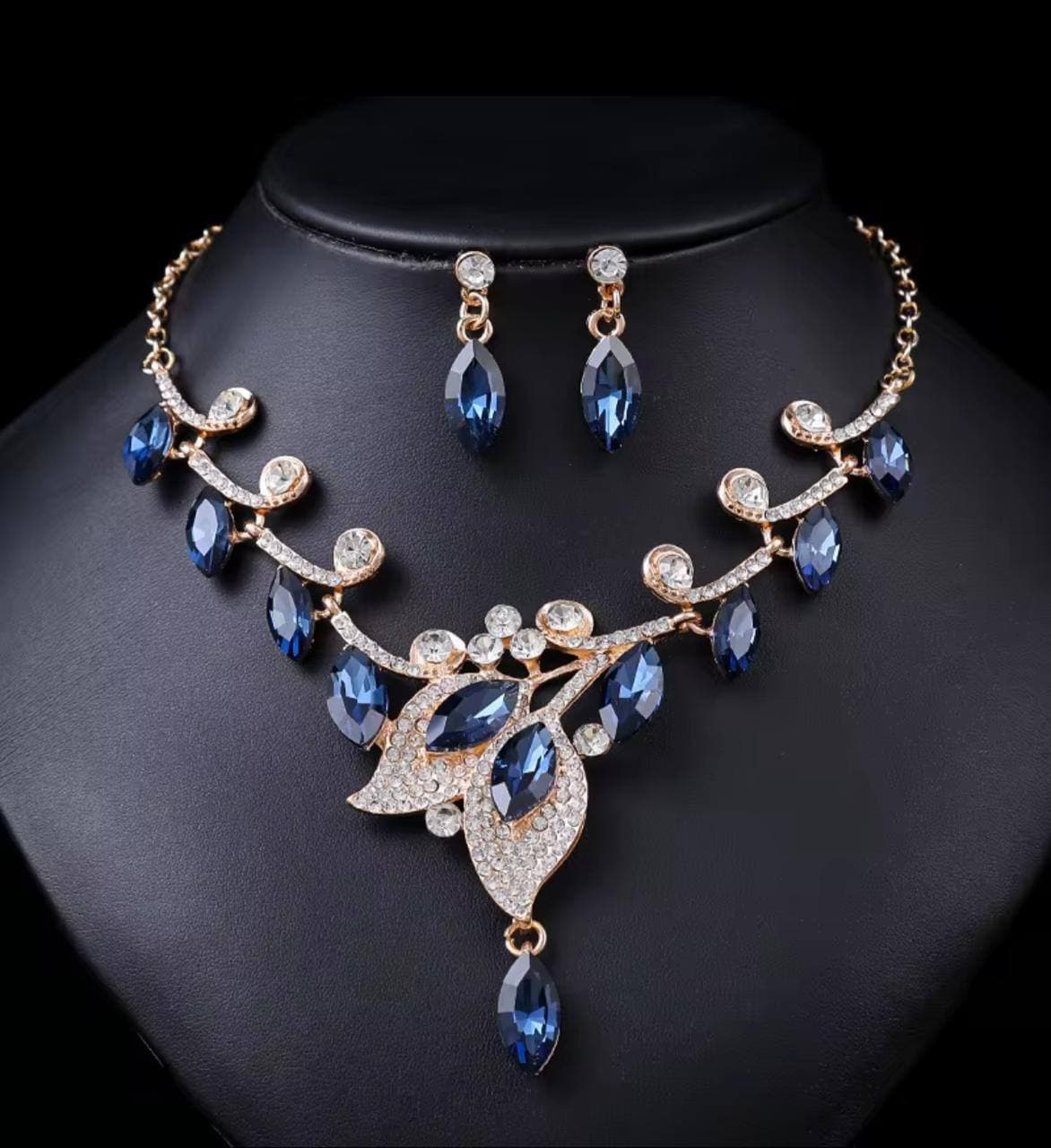 Exquisite Crystal Matching Jewellery Sets