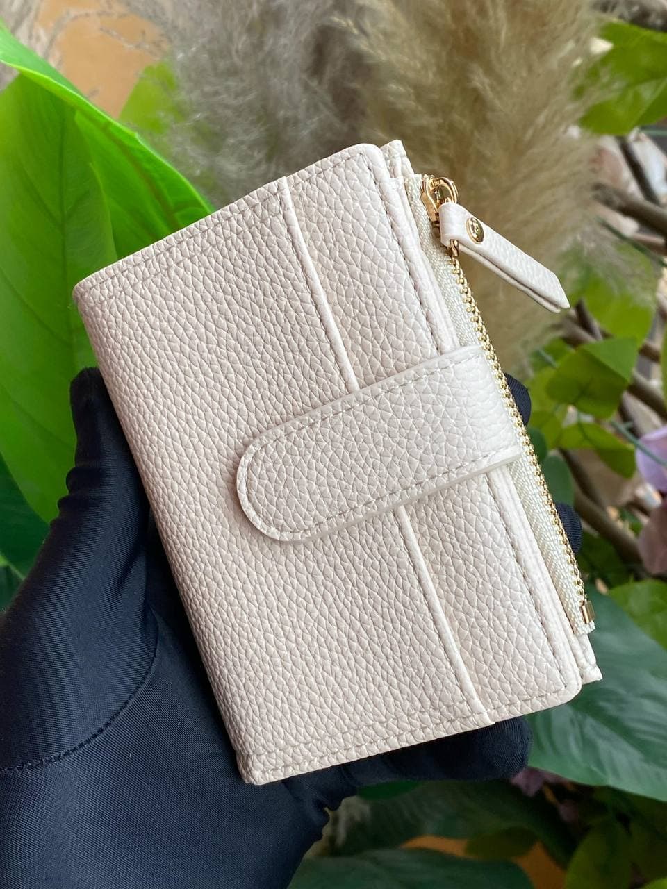 Ladies Purses & Wallet thumbnail 3