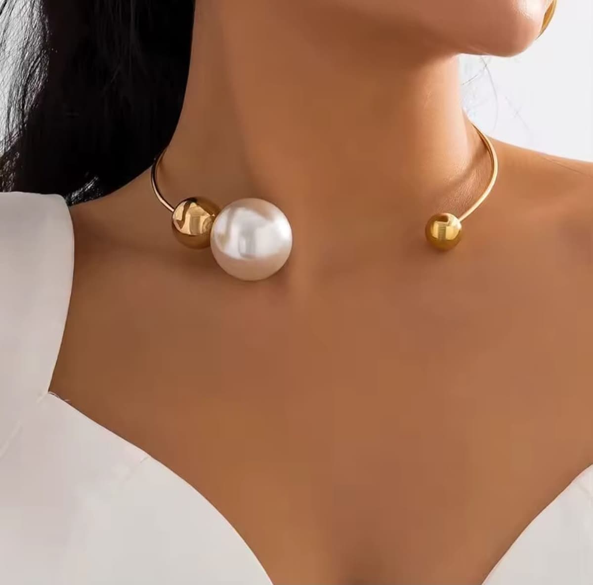 Minimalist Open Pearl Torc Choker Necklace